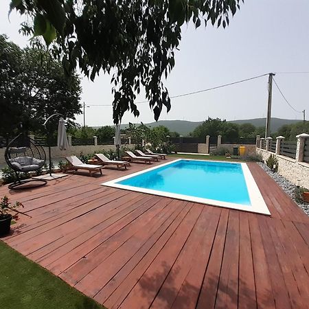Apartment Karla Snb Lozovac Esterno foto