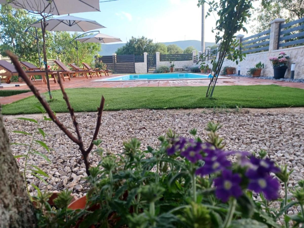 Apartment Karla Snb Lozovac Esterno foto