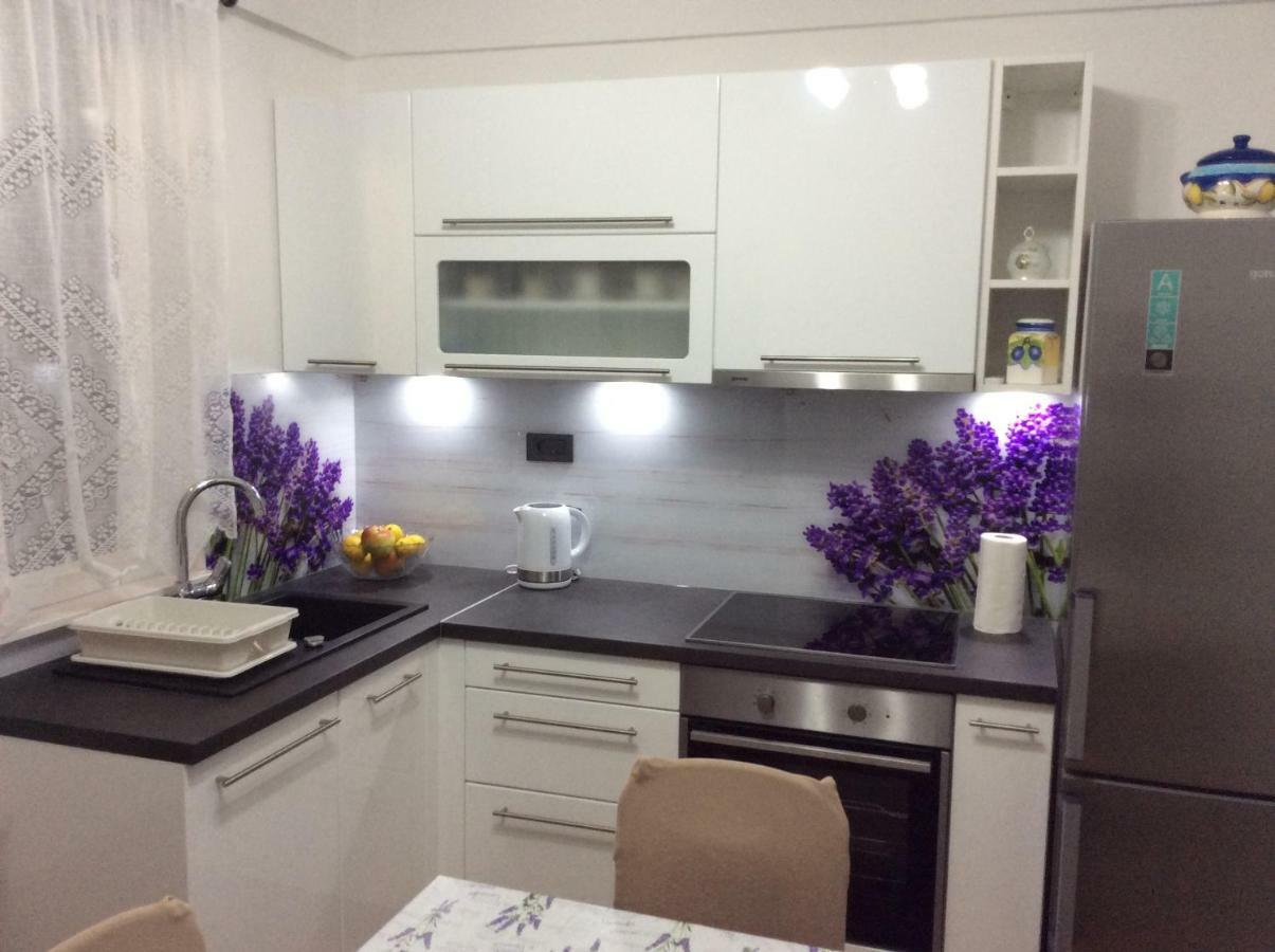 Apartment Karla Snb Lozovac Esterno foto